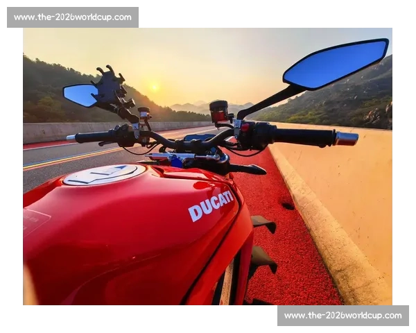 骑行进阶必学！掌握压弯核心：重心转移与安全法则